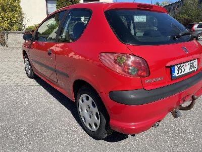 Prodám Peugeot 206 rok 2007, první majitel, najeto 124400 km