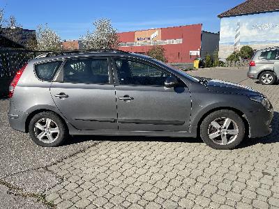 Prodám Hyundai i30 kombi na LPG