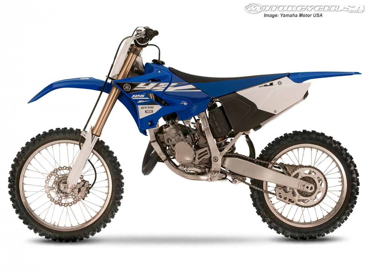 TEST: Razantn&iacute; hračky &ndash; Yamaha YZ 125 a YZ 250 MY 2015