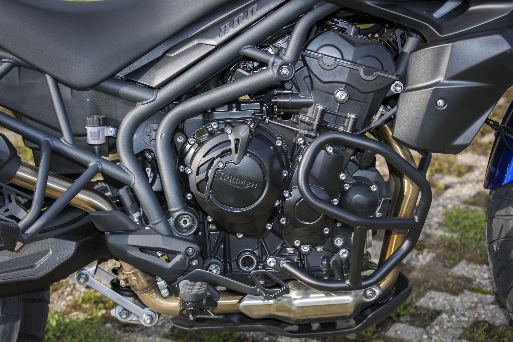 TEST: Univerz&aacute;ln&iacute; &scaron;elma &ndash; Triumph Tiger 800