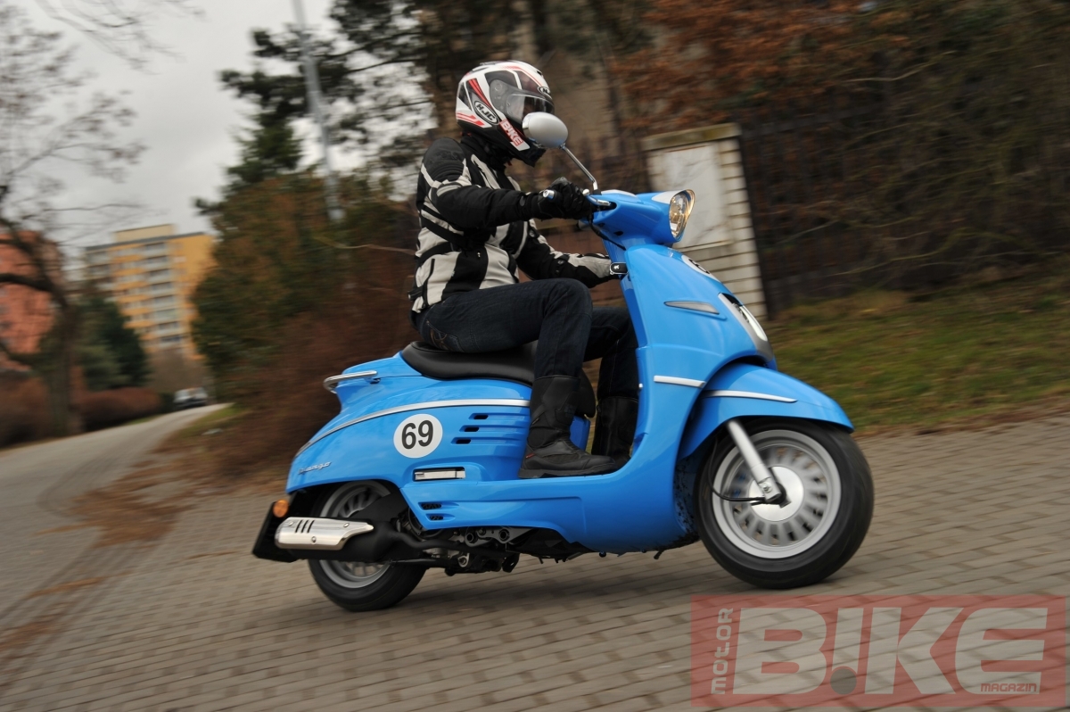 TEST: Ž&aacute;dn&aacute; divočina &ndash; Peugeot Django 125