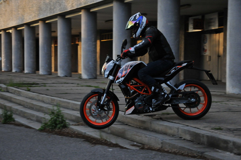 TEST: KTM 390 Duke