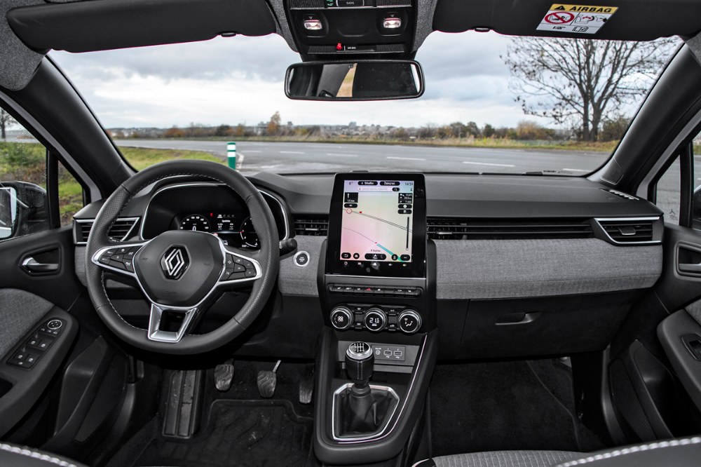 Renault Clio TCe 90 &ndash; St&aacute;le bez elektrifikace