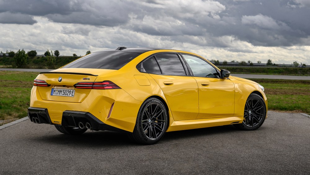 BMW M5 & M5 Touring (G90 & G99) &ndash; Posedm&eacute; a zase jinak